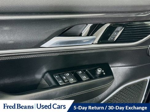 Used 2022 Jeep Wagoneer Series I w/ Premium Group I AWD/4WD image 24