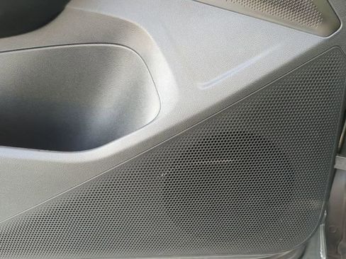 Certified 2025 Volkswagen Tiguan S image 17