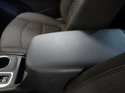 Used 2019 Chevrolet Equinox LT FWD image 24
