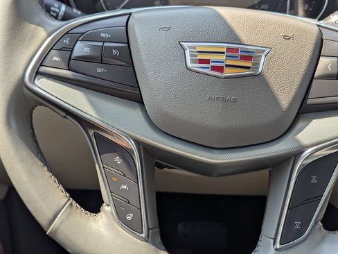 Used 2020 Cadillac XT5 Premium Luxury AWD/4WD image 15