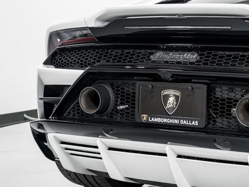 Used 2022 Lamborghini Huracan EVO AWD/4WD image 50