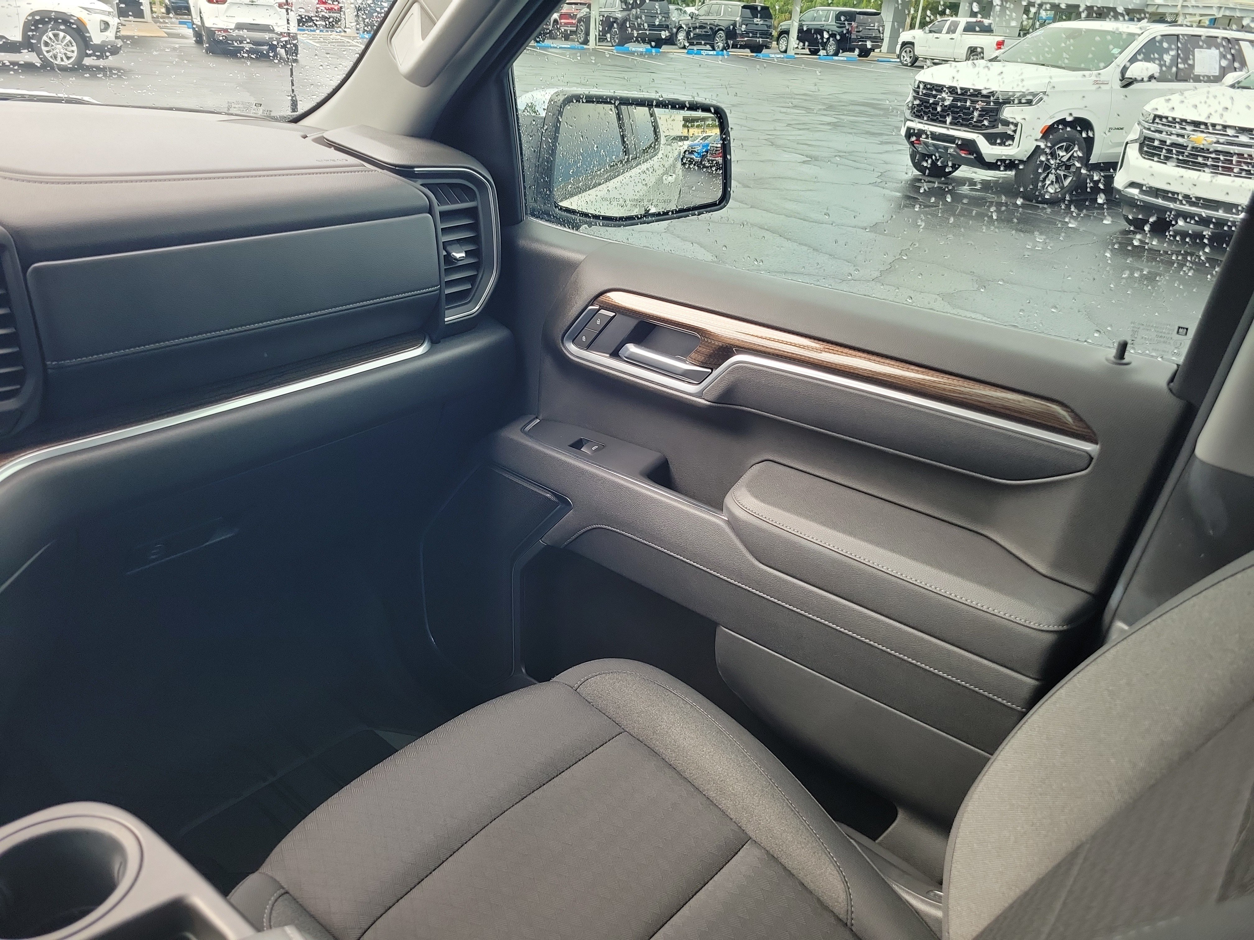Used 2026 Chevrolet Silverado 1500 LT w/ All Star Edition Plus RWD image 12
