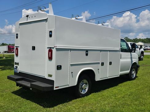 New 2025 Chevrolet Express 3500 w/ Power Convenience Package RWD image 3