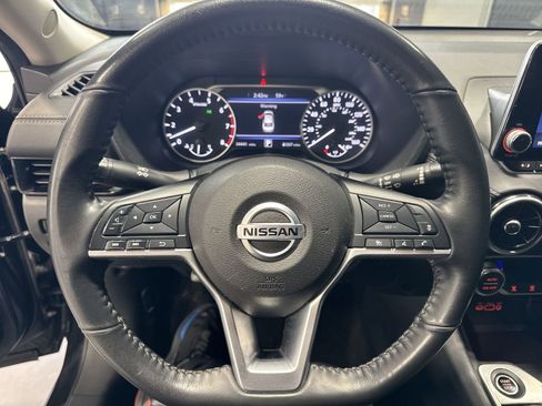 Certified 2021 Nissan Sentra SV FWD image 18
