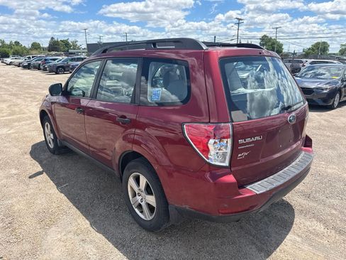 Used 2011 Subaru Forester 2.5X w/ Popular Equipment Group 1A AWD/4WD image 2
