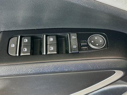 Used 2022 Kia Soul LX FWD image 23