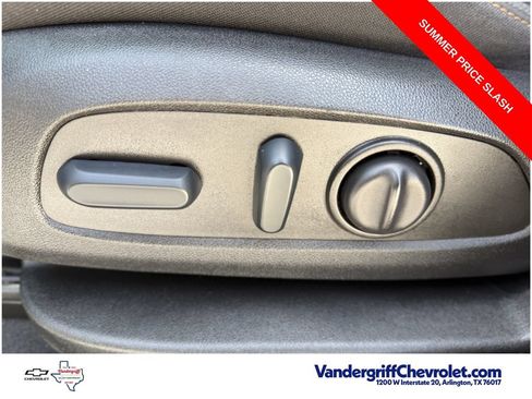 Used 2022 Chevrolet Equinox LT FWD image 23