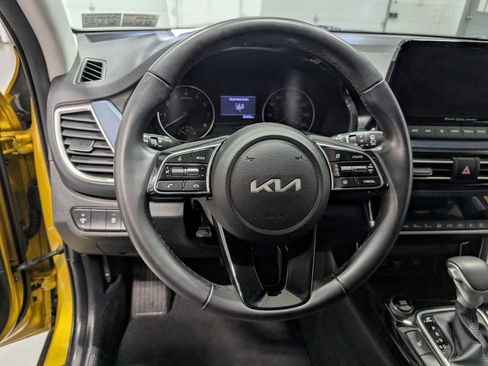 Certified 2023 Kia Seltos Nightfall Edition image 36