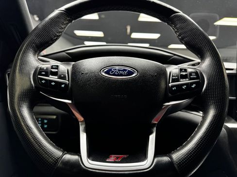 Used 2020 Ford Explorer ST w/ ST High-Performance Pack image 23
