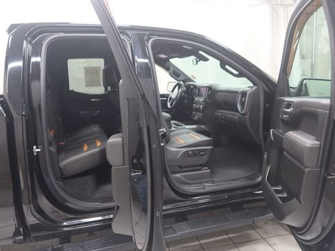 Used 2019 GMC Sierra 1500 AT4 w/ AT4 Premium Package AWD/4WD image 9