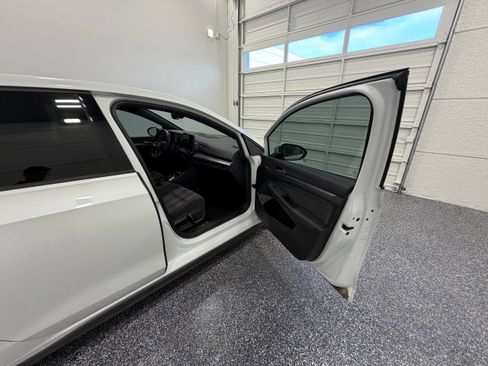 Certified 2025 Volkswagen GTI S FWD image 33