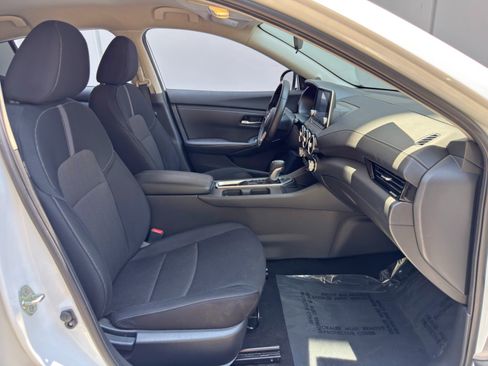 Used 2022 Nissan Sentra SV w/ Trunk Package FWD image 14