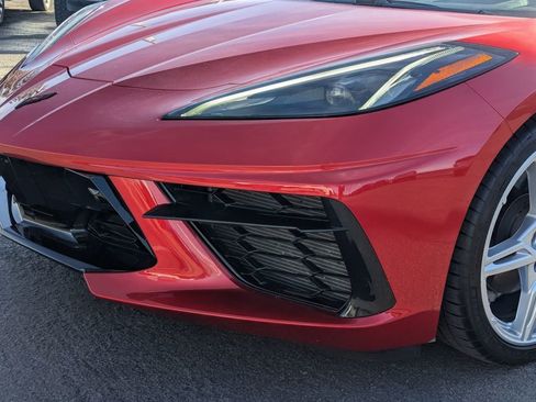 Used 2022 Chevrolet Corvette Stingray w/ Engine Appearance Package image 17