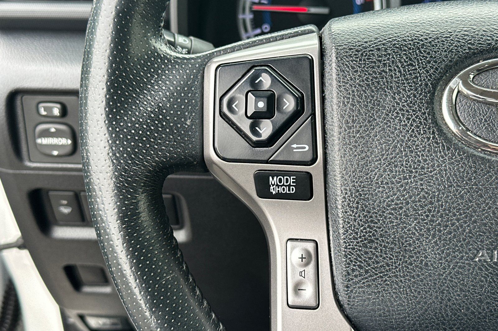Used 2016 Toyota 4Runner SR5 Premium RWD image 28