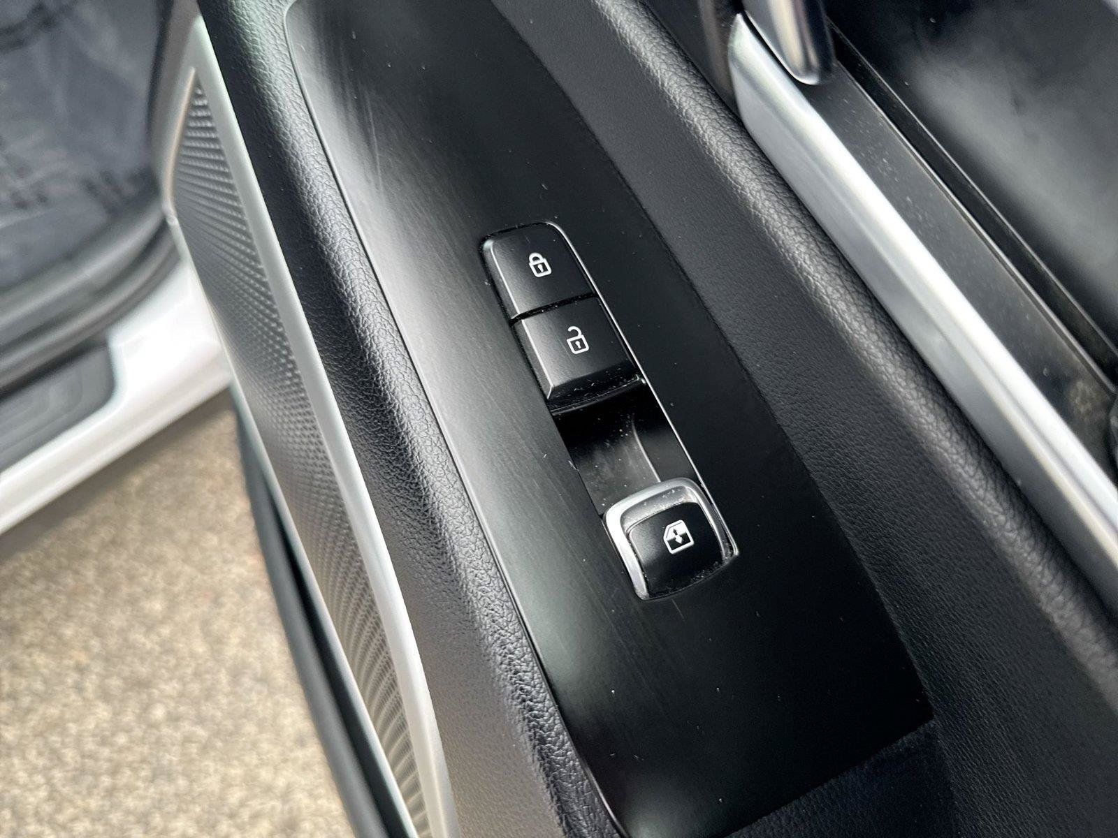 Used 2022 Kia Telluride EX w/ EX Premium Package AWD/4WD image 18