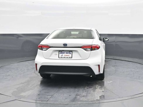 Used 2024 Toyota Corolla LE image 6