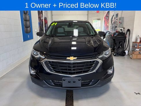 Used 2021 Chevrolet Equinox LS w/ LS Convenience Package AWD/4WD image 3