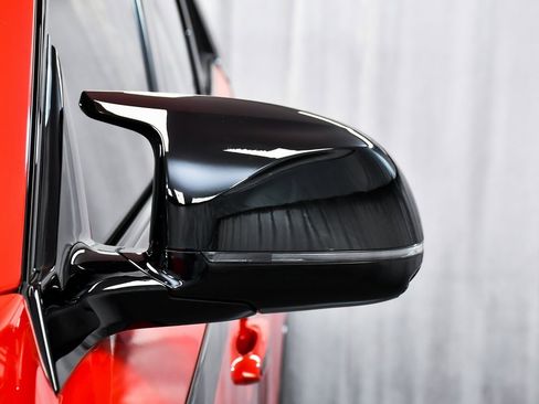 Used 2023 BMW XM image 90