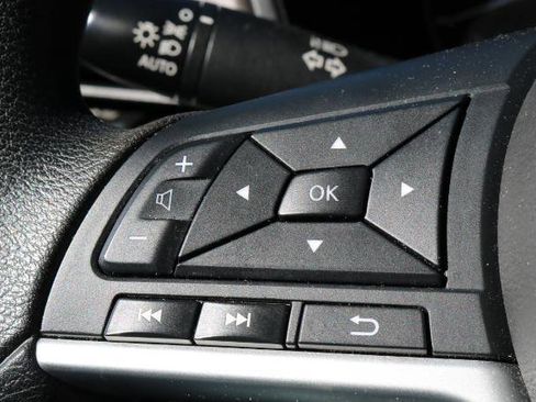 Used 2024 Nissan Altima 2.5 SV image 9