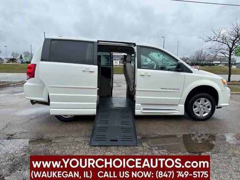 Used 2012 Dodge Grand Caravan SE image 1