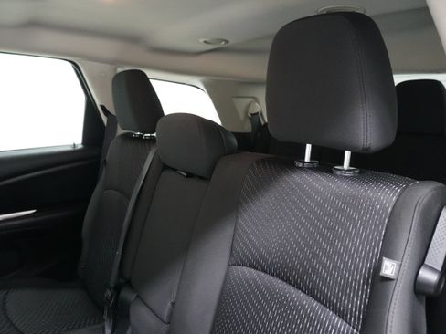 Used 2018 Dodge Journey SE w/ Popular Equipment Group FWD image 13