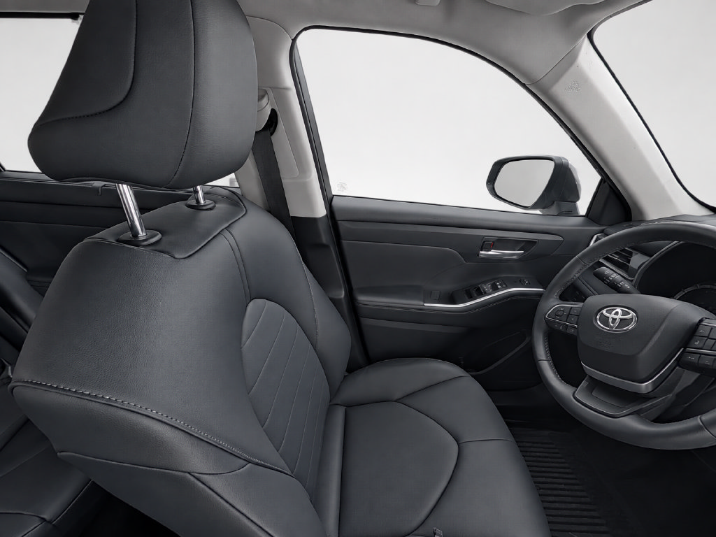 Used 2024 Toyota Highlander XLE AWD/4WD image 11