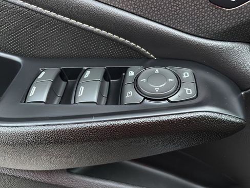 Used 2023 Chevrolet Traverse Premier w/ Redline Edition image 18