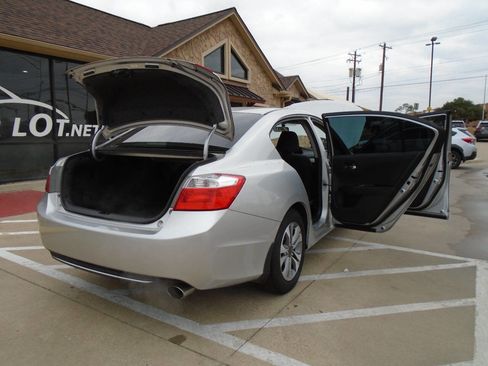 Used 2014 Honda Accord LX image 22