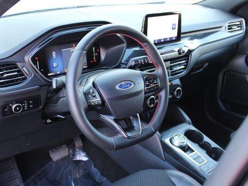 Used 2025 Ford Escape ST-Line Select AWD/4WD image 21