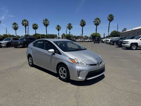 Used 2013 Toyota Prius Three FWD image 2