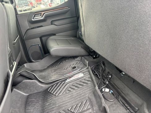 Used 2024 Chevrolet Silverado 1500 LT Trail Boss w/ Convenience Package II image 36