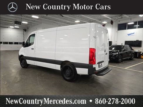 Used 2024 Mercedes-Benz Sprinter 2500 image 5