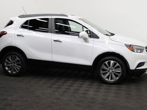 Used 2019 Buick Encore Preferred image 3
