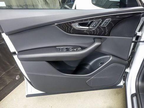 Used 2023 Audi Q8 Premium w/ Convenience Package image 31