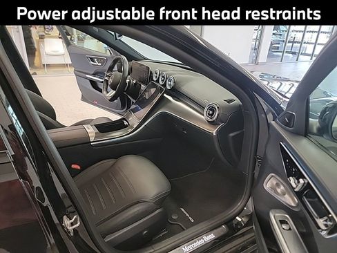 Used 2025 Mercedes-Benz C 300 4MATIC Sedan image 14