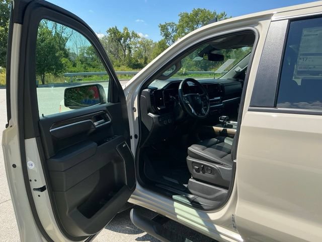 New 2026 Chevrolet Silverado 1500 RST w/ Safety Package AWD/4WD image 16