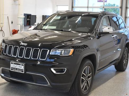 Used 2021 Jeep Grand Cherokee Limited AWD/4WD image 9