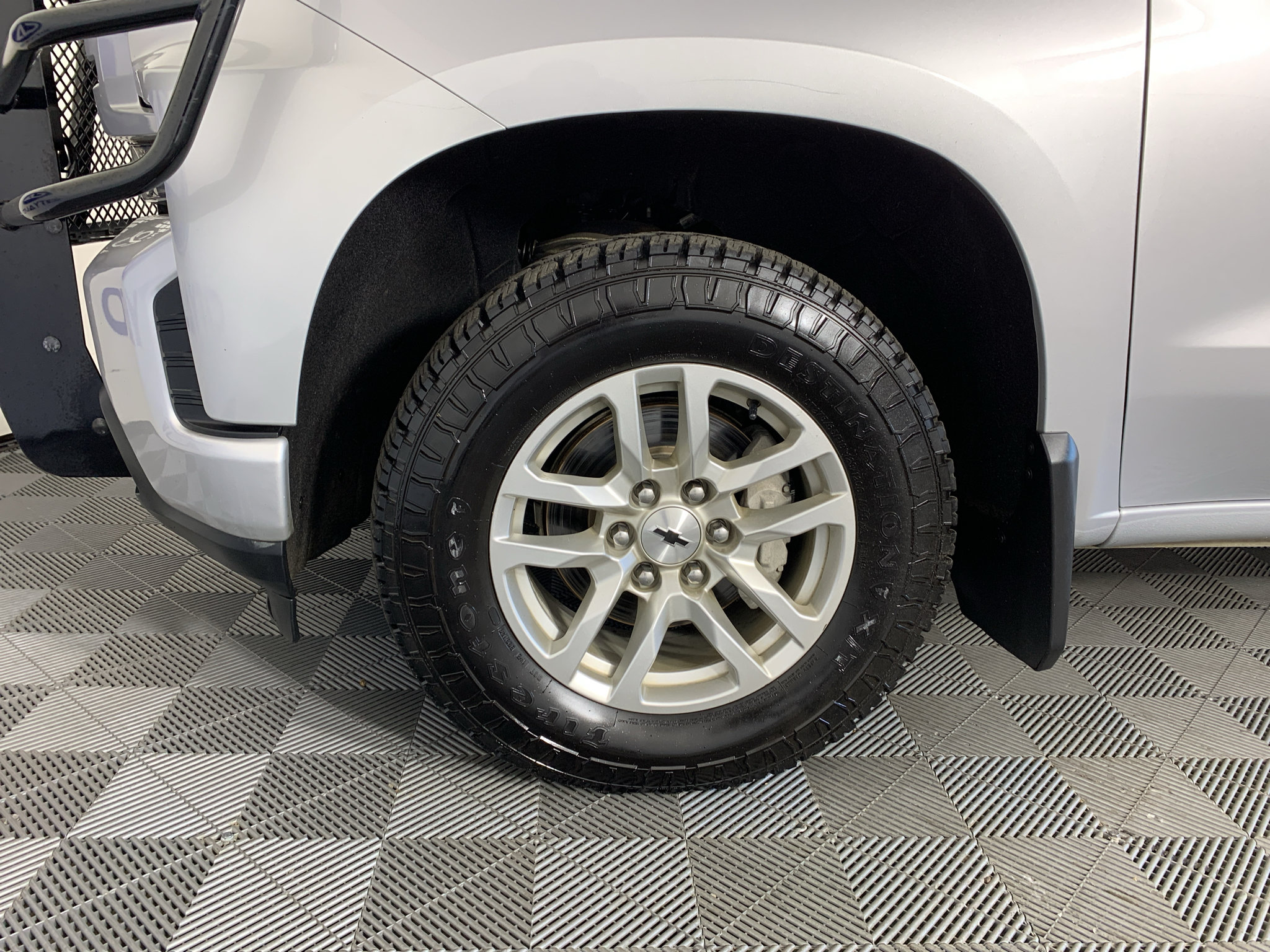 Used 2022 Chevrolet Silverado 1500 RST AWD/4WD image 9