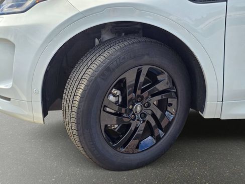 Certified 2025 Land Rover Discovery Sport S AWD/4WD image 33