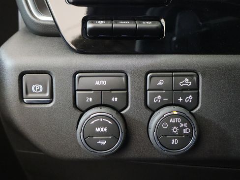 New 2026 Chevrolet Silverado 1500 LTZ w/ LTZ Premium Package image 35