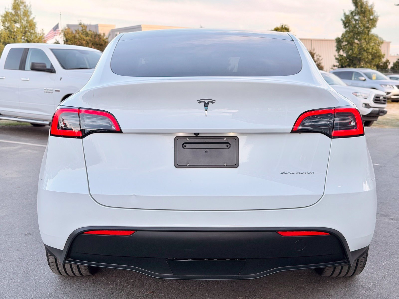 Used 2023 Tesla Model Y Long Range AWD/4WD image 14