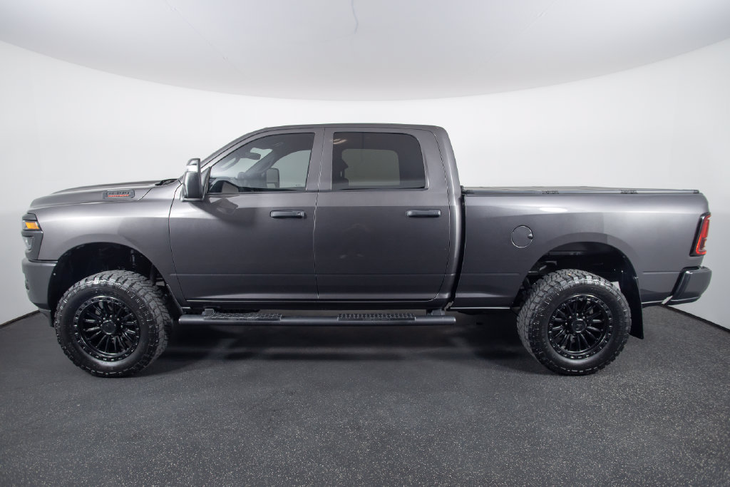 Used 2025 RAM 2500 Tradesman AWD/4WD image 4