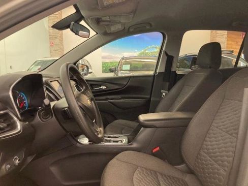 Used 2019 Chevrolet Equinox LT FWD image 9