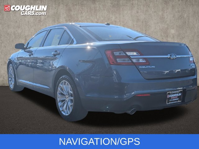 Used 2018 Ford Taurus Limited AWD/4WD image 5