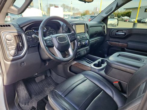 Used 2020 GMC Sierra 1500 Denali w/ Denali Ultimate Package AWD/4WD image 17