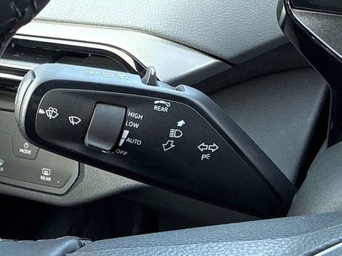 New 2026 Volkswagen ID.4 Pro image 42