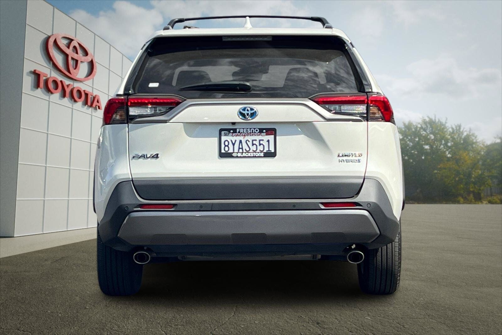 Certified 2021 Toyota RAV4 Limited AWD/4WD image 4