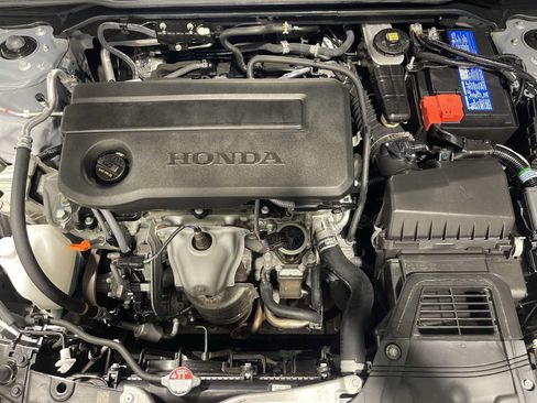 Used 2025 Honda Civic Sport image 9