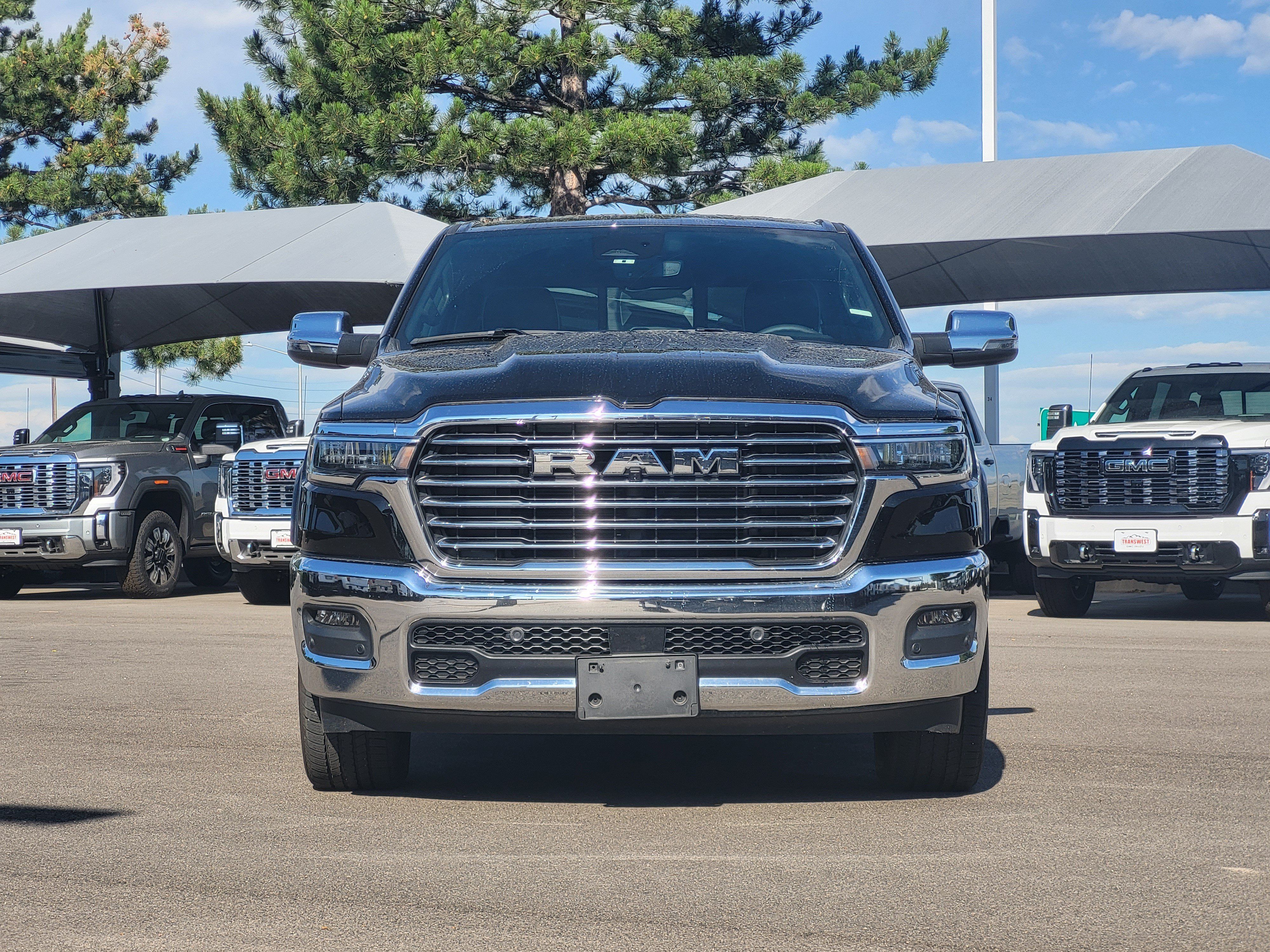 Used 2025 RAM 1500 Laramie AWD/4WD image 2