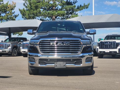 Used 2025 RAM 1500 Laramie AWD/4WD image 2